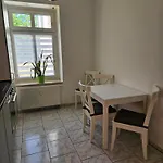Be My Guest In Stadtfeld Apartment